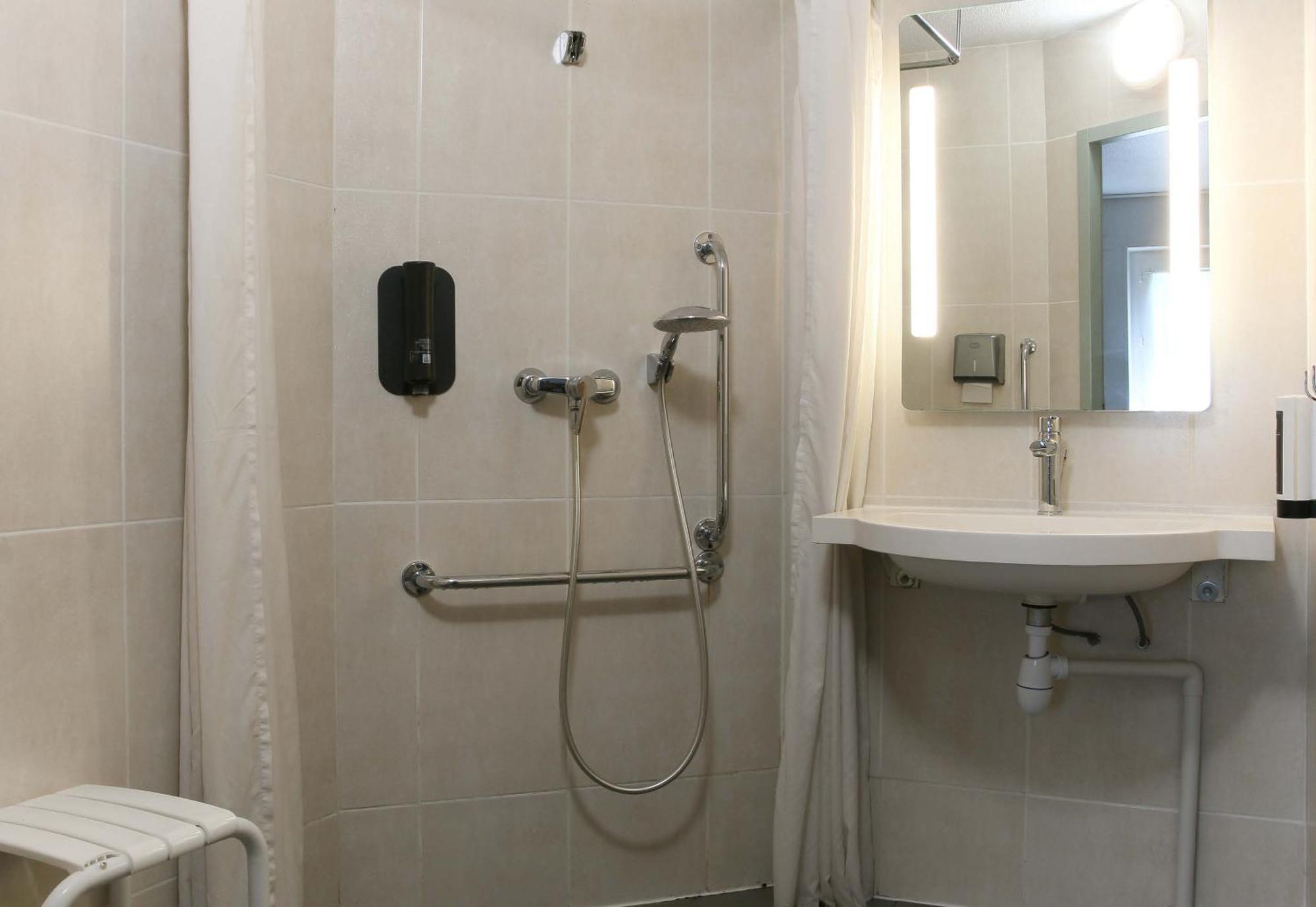 B&B Hotel Frejus Рокбрюн-сюр-Аржан Экстерьер фото